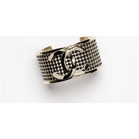 chanel metal & strass gold & crystal ring|chanel bag with silver hardware.